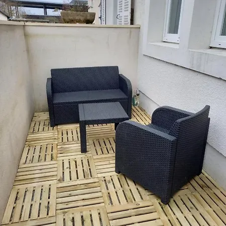 Avec Terrasse En Calme A Dijon. 아파트